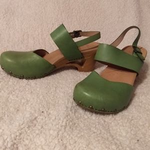 Dansko Thea Clog